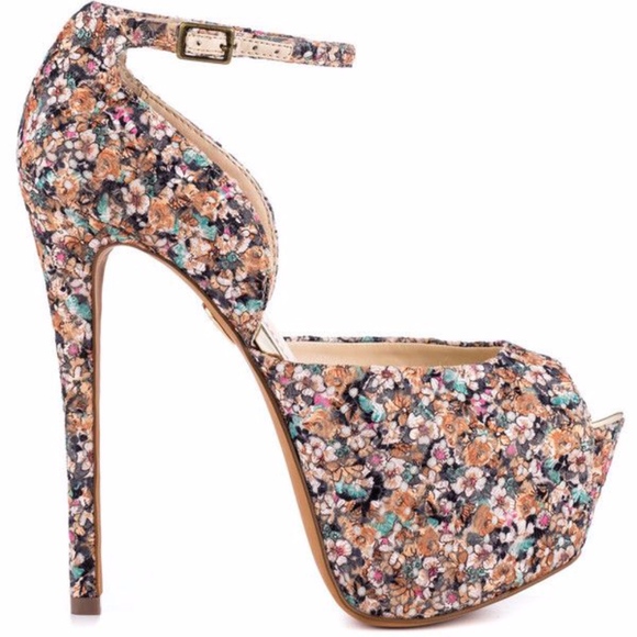 betsey johnson platform shoes